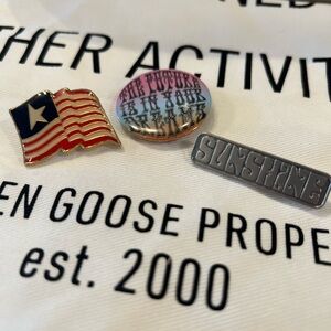 Golden Goose Pins